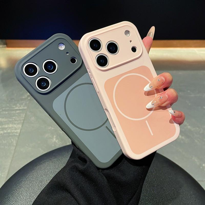 Slim Magnetic Snap-on Case IPhone 17 Pro Max Liquid Silicone Shockproof Cover With Color-Block Design