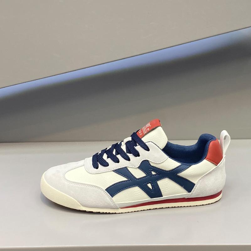 Autumn Soft-soled Low-top Board Shoes Leather Cloth Fight Breathable Lace-up Casual Shoes Tide Aj