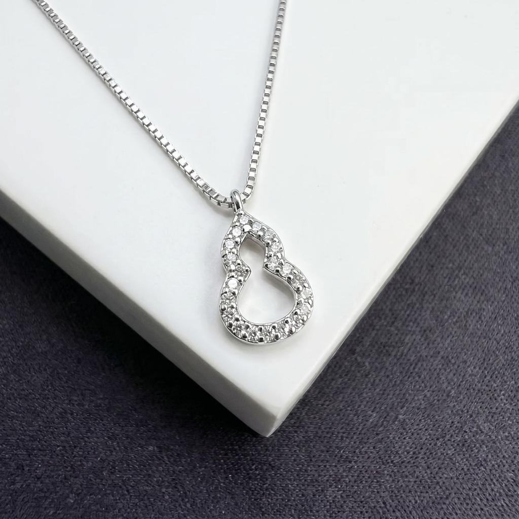 New hollow gourd necklace women's light luxury high-end sense inlaid synthetic zircon pendant fashionable and simple student jewelry wholesale