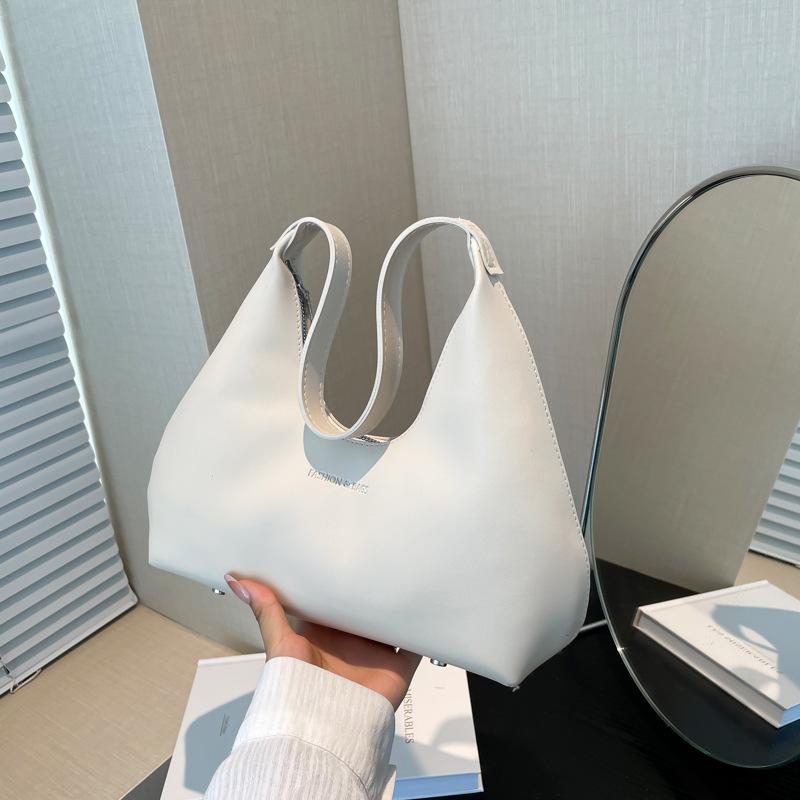 High Value Niche Design Versatile Commuter Retro Shoulder Baguette Armpit Bag Crescent Dumpling Women'S Bag Tide