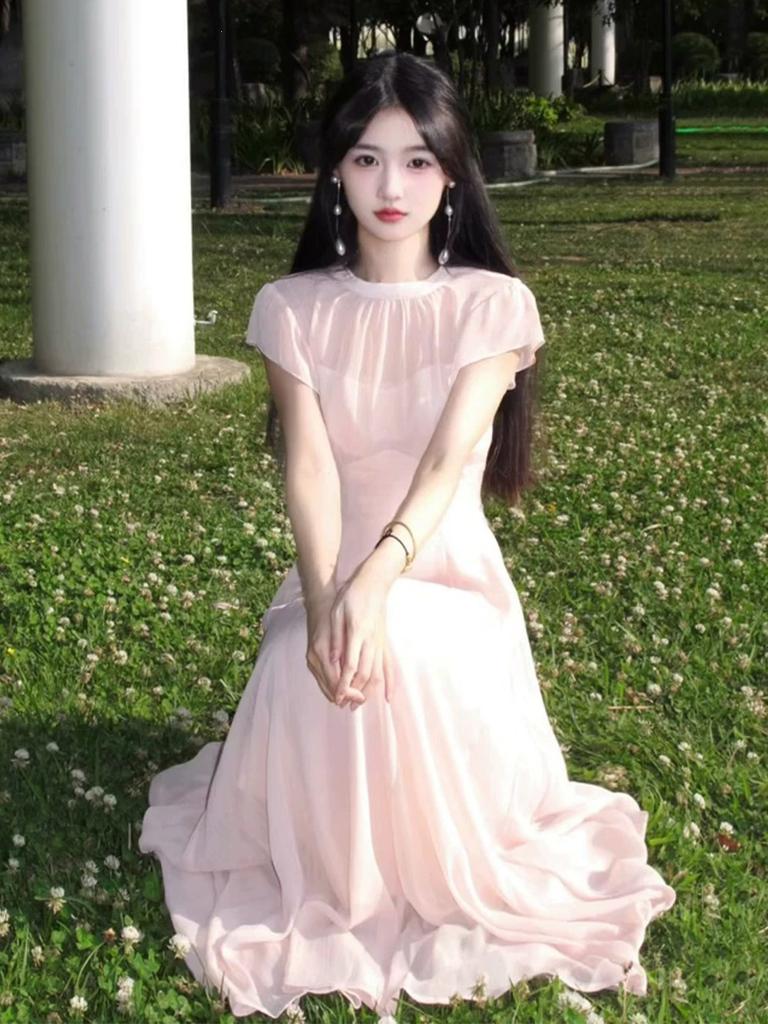 French Gentle Wind Pink Short Sleeve Dress 2026 Giant Good-looking Holiday Style Temperament Waist Long Skirt