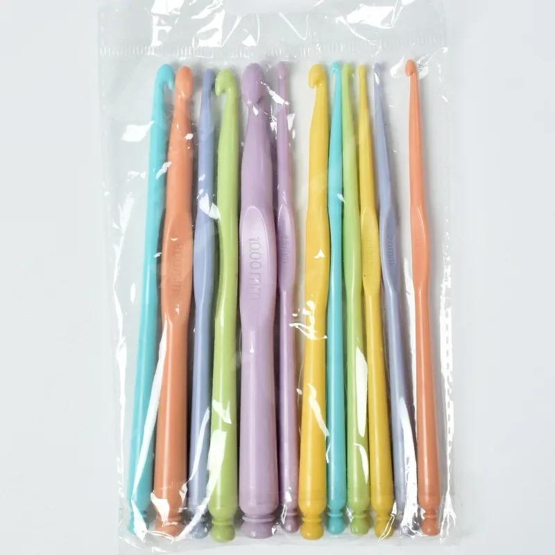 Crochet Hooks 2.0mm-10mm 12Pcs Plastic Candy Colors Plastic Crochet Hooks DIY Sweaters Scarf Crocheting Tools Wholesale Colorful