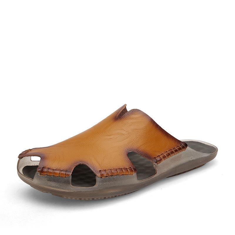 Cross-border men's foreign trade explosion 2025 summer new men's trend slippers casual breathable large size soft bottom slippers