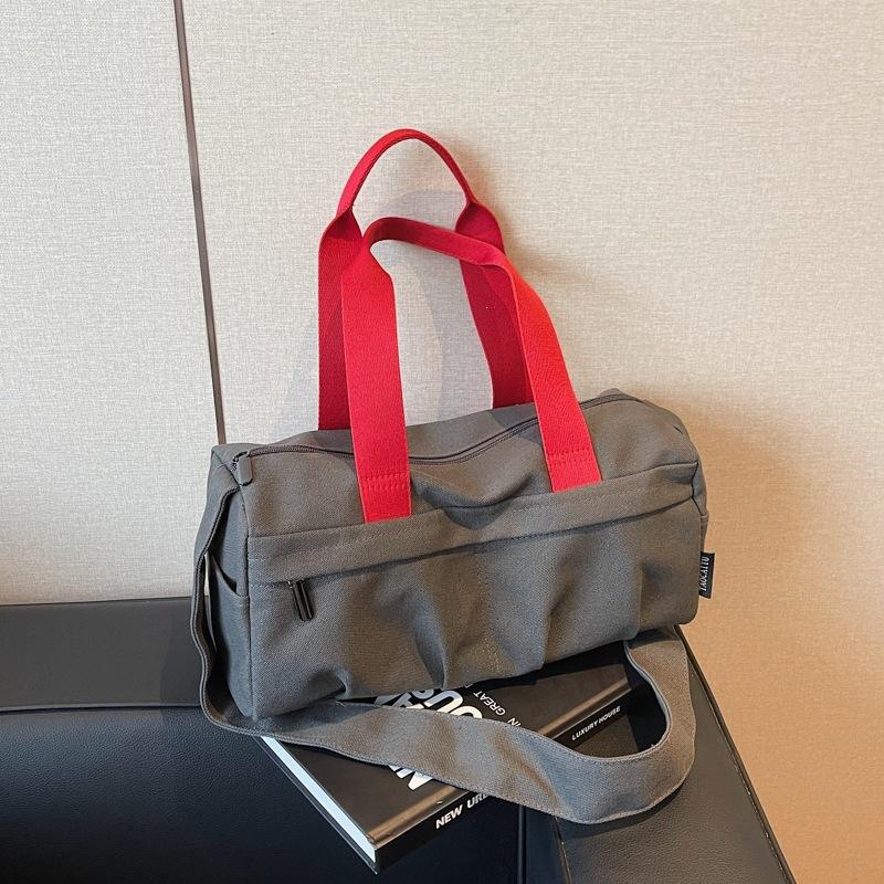

Crossbody Bag with Large Capacity for Sports and Fitness, Suitable for Single Shoulder Carrying. чёрный