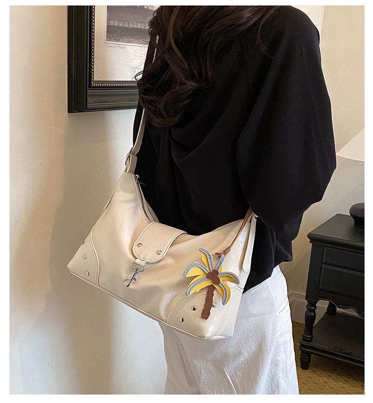 2026 Women's Retro Leather Tote: Large Capacity, Solid Color, Commuting Shoulder & Crossbody Bag
