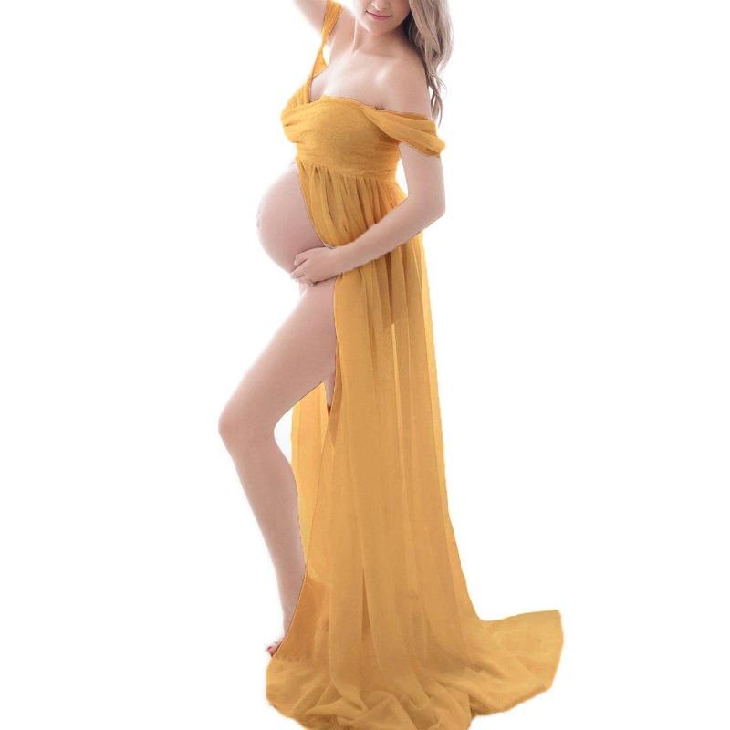 Pregnant Women, Photo Dresses, Pregnant Women Mopping Floor Dresses Before Taking Pictures