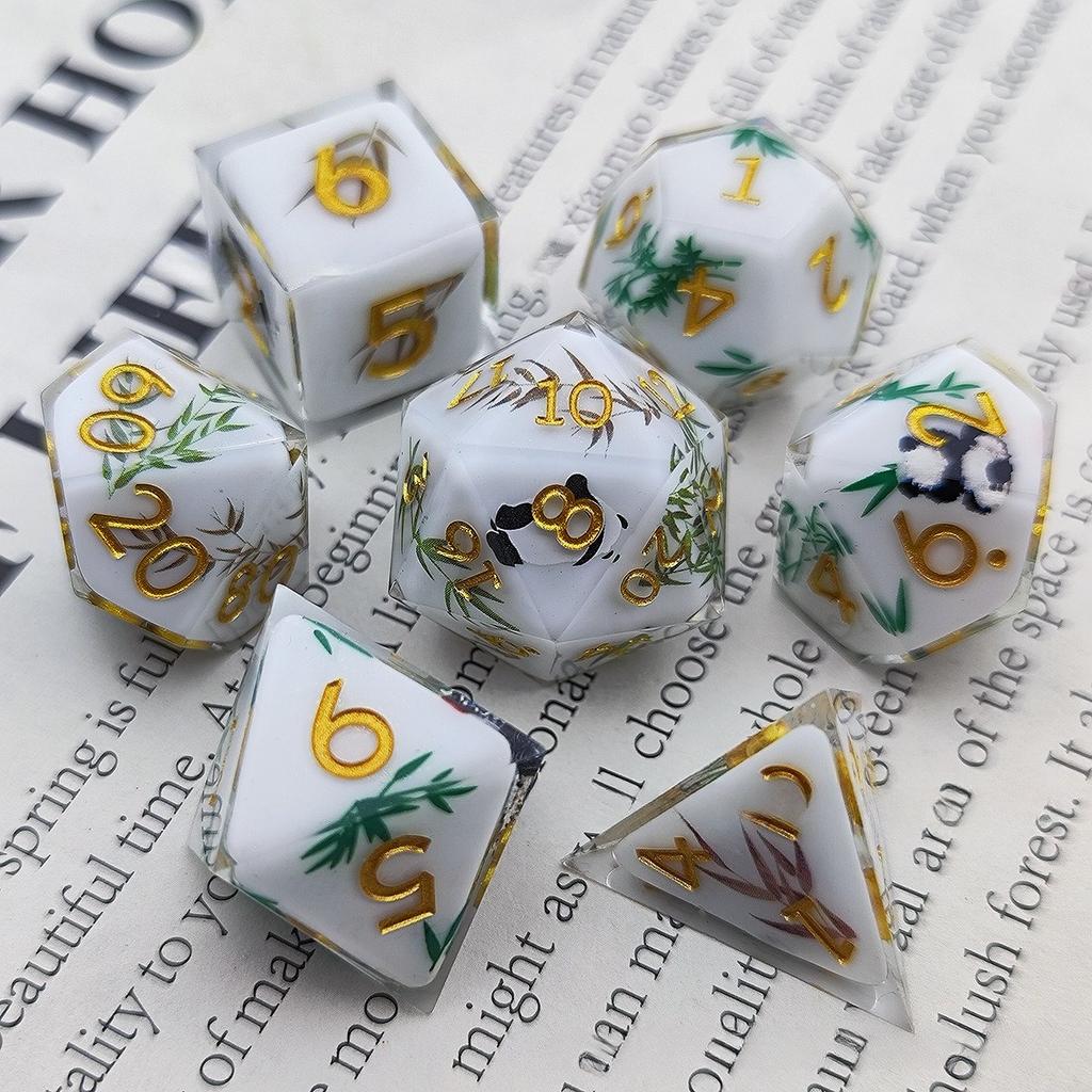 Harz Würfel Scharfes 7-teiliges Set Abziehbild Würfel in Würfeln Sulu Run Dungeons & Dragons Brettspiel D20 Würfel