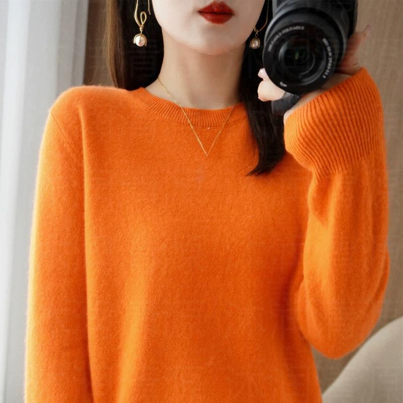 Autumn and Winter Round Neck Sweater Women's Pullover Knitted Sweater Solid Color Long Sleeved Women's Thin Short Base Shirt