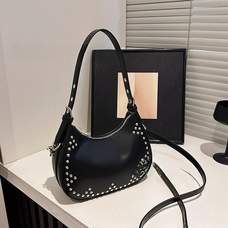 Women Pu Shoulder Bag With Minimalist Style And Internal Phone Pocket For Casual Outings