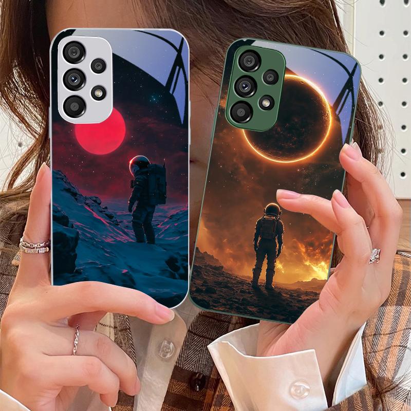 Red Moon Explorer For Samsung Galaxy S10 4G S20 11E 30 S21 22 S24 Fe Pro S23 S25 Ultra 5G S9 Tempered Glass Phone Case