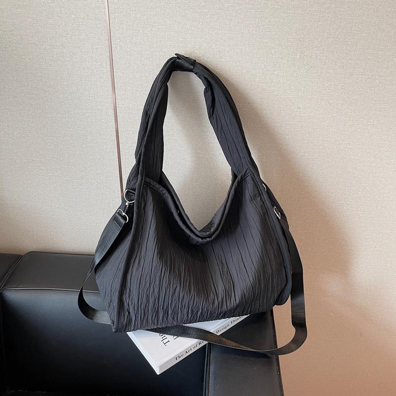 2025 New Simple Literary Girl Shoulder Canvas Bag Pleated Commuter Tote Bag Underarm Large-capacity Bag Women