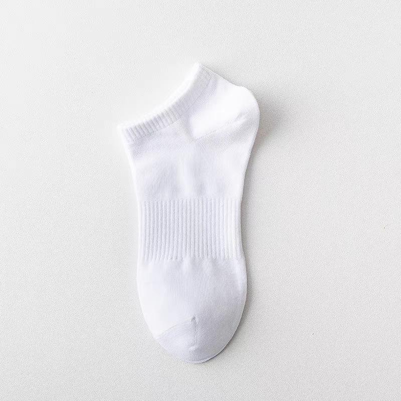 

Men s Antibacterial Low-Cut Invisible Socks - Summer Thin Short, Sweat-Absorbent, Odor-Resistant, Xinjiang Cotton. One Size Invisible Socks