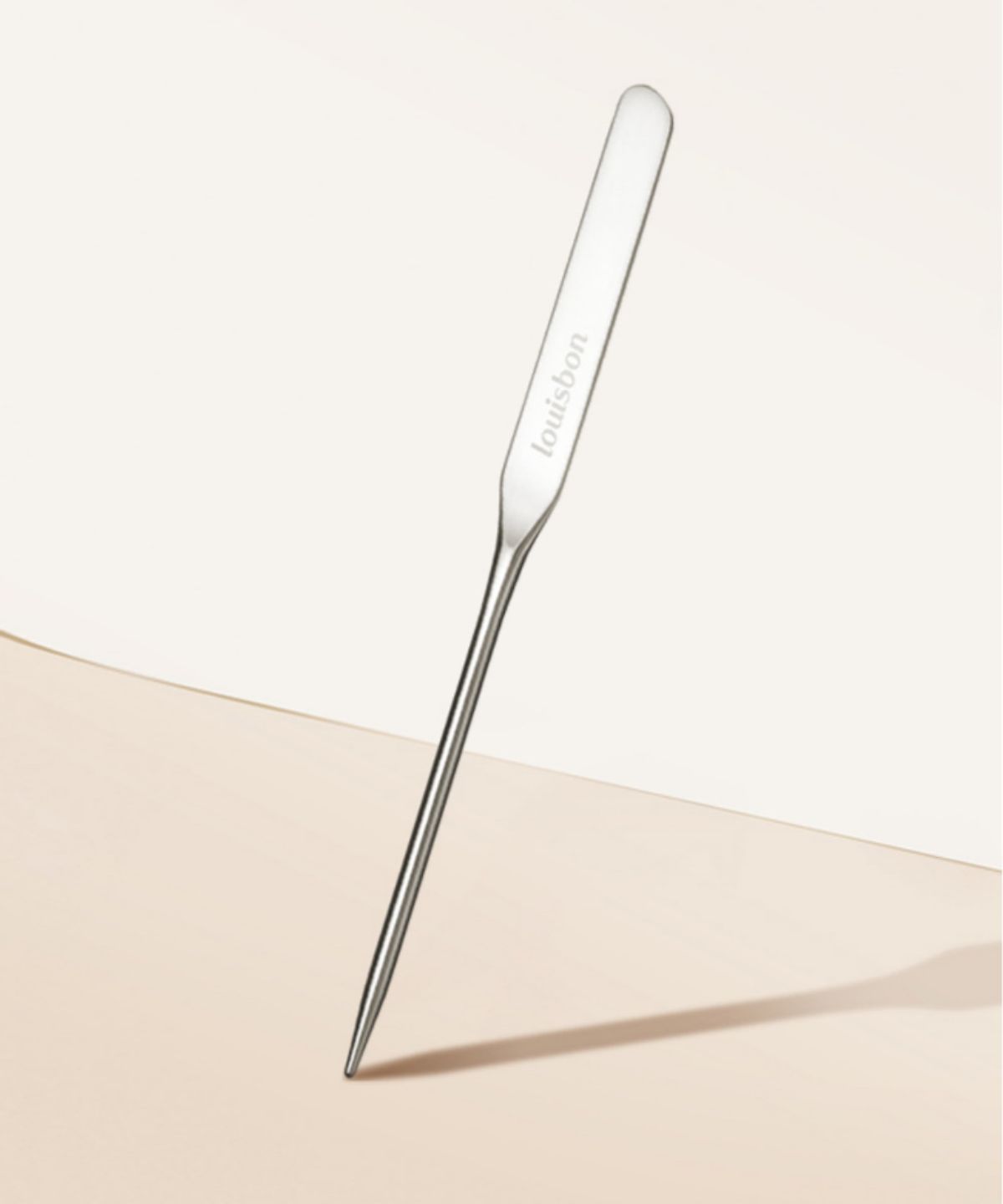Ultra-slim, ultra-close fit, smooth skin, premium spatula