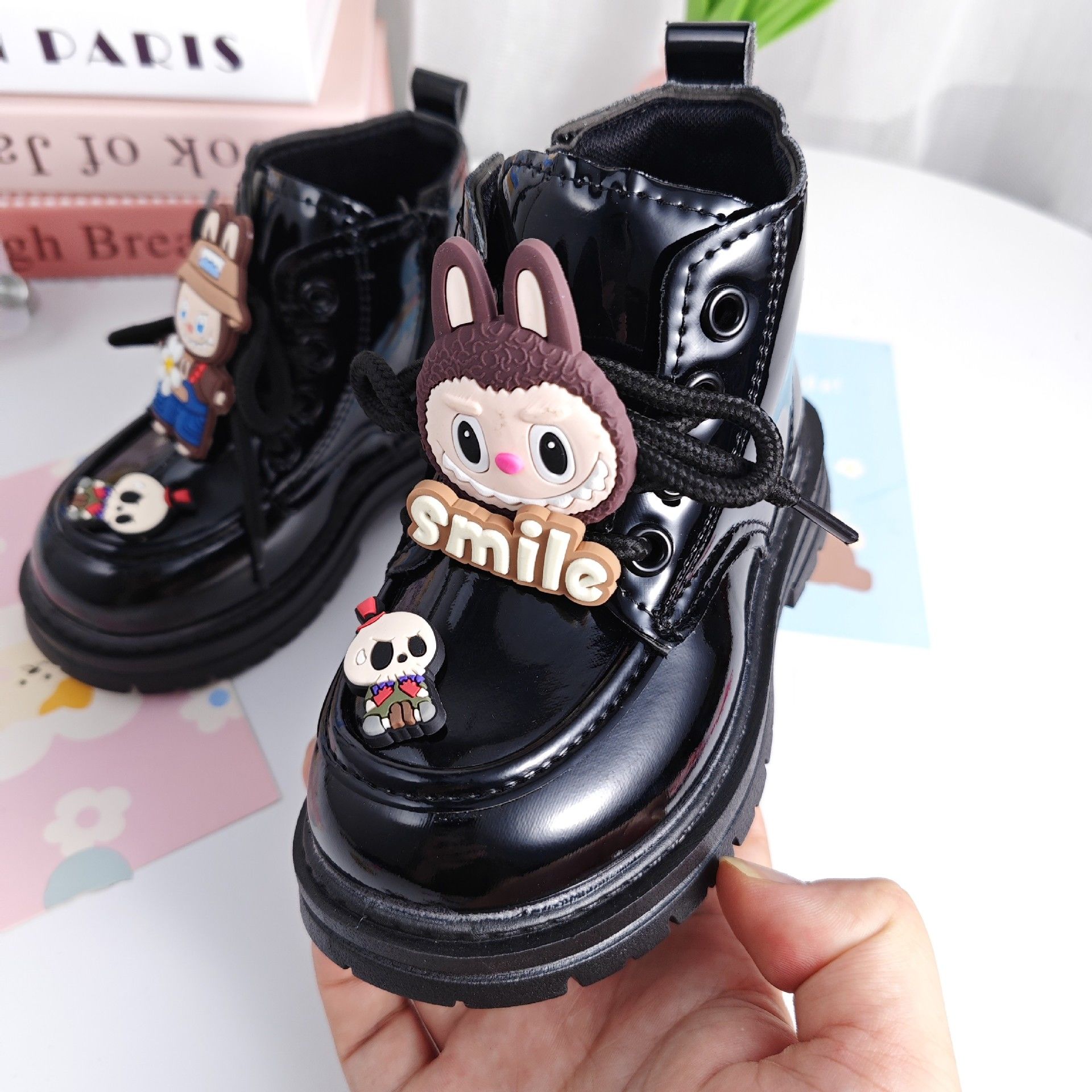 

Girls Fashionable Shiny Boots, Spring and Autumn Children s Princess Leather Boots 30