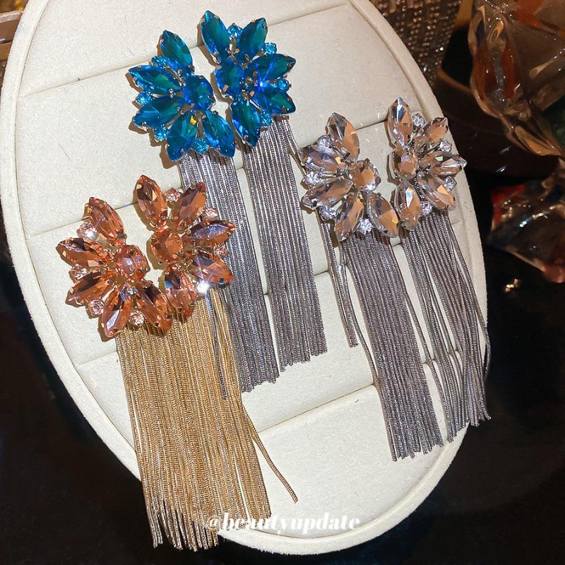 Luxury Silver Needle Diamond Flower Tassel Earrings Women's Style Premium Dinner Earrings Personalized Design Earrings