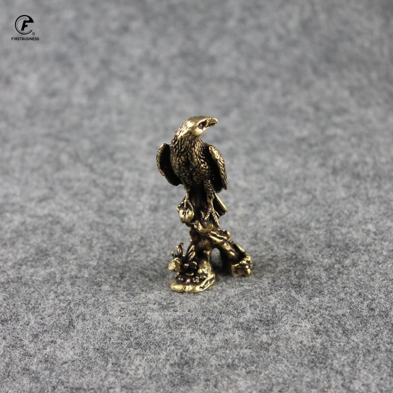 Antique Bronze Decorations Desk Ornament Eagle Miniatures Figurines Pure Copper Eagle Statue Home Decorations Crafts Collection