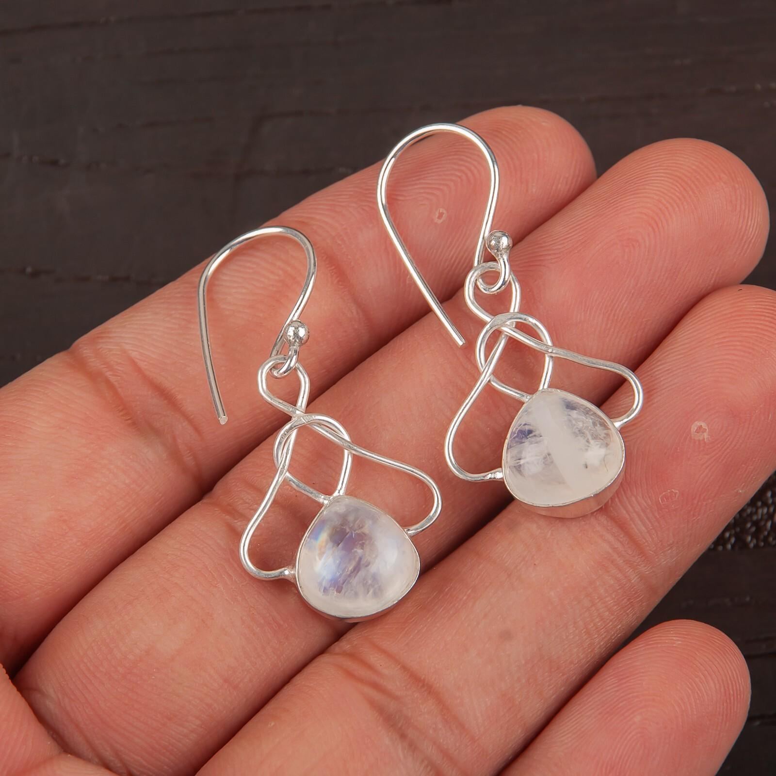 

Natural Rainbow Moonstone 925 Sterling Silver Handmade Jewelry Earrings 1.50 EE-2-32