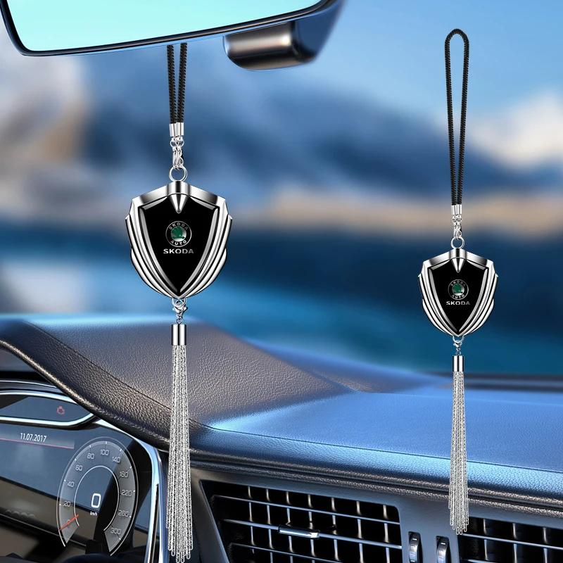EMIW1 Kovový přívěsek s třásněmi do auta Dekorace interiéru auta pro Skoda Fabia Superb Kamiq Kodiak Yeti Karoq Octavia RS