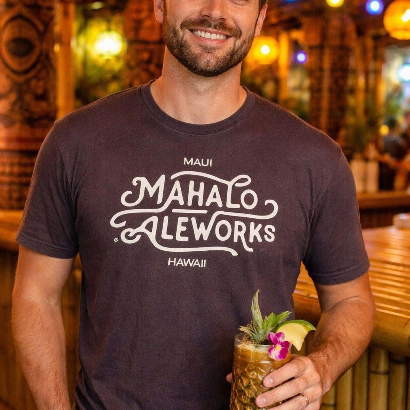 Maui Mahalo Aleworks Hawaii Graphic T-Shirt Purple XL Unisex Crewneck 3XL