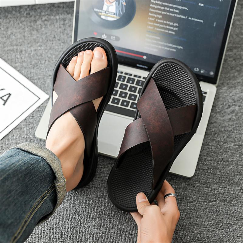 Fashion Men Shoes New Summer Shoes Italian Leather Slippers Men High Quality Size 38-47 Beach Slip On Flats Man Flip Flops Mens Sandals