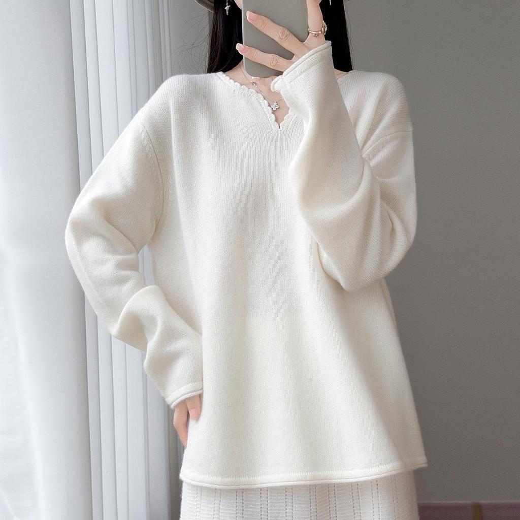 Women's Plus Size Wool Lace V-Neck Base Layer Sweater - Loose Fit for Autumn/Winter