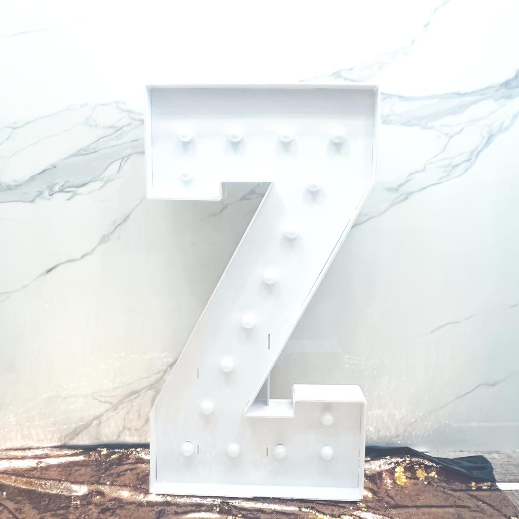 4FT/120cm Bokstav KT-skiva med Kallvita LED-lampor – Bakgrund för Bröllopsförslag, Dekoration för Födelsedag och Examensfest – Ljusbåge för Inomhusevenemang