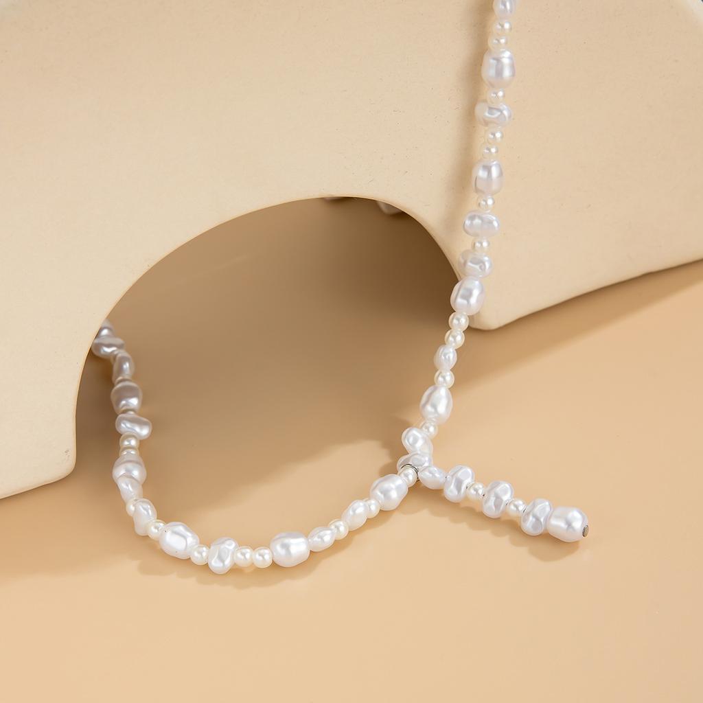 Baroque Alien Bean Pearl Beaded Necklace Niche Irregular Commuter Collar Chain