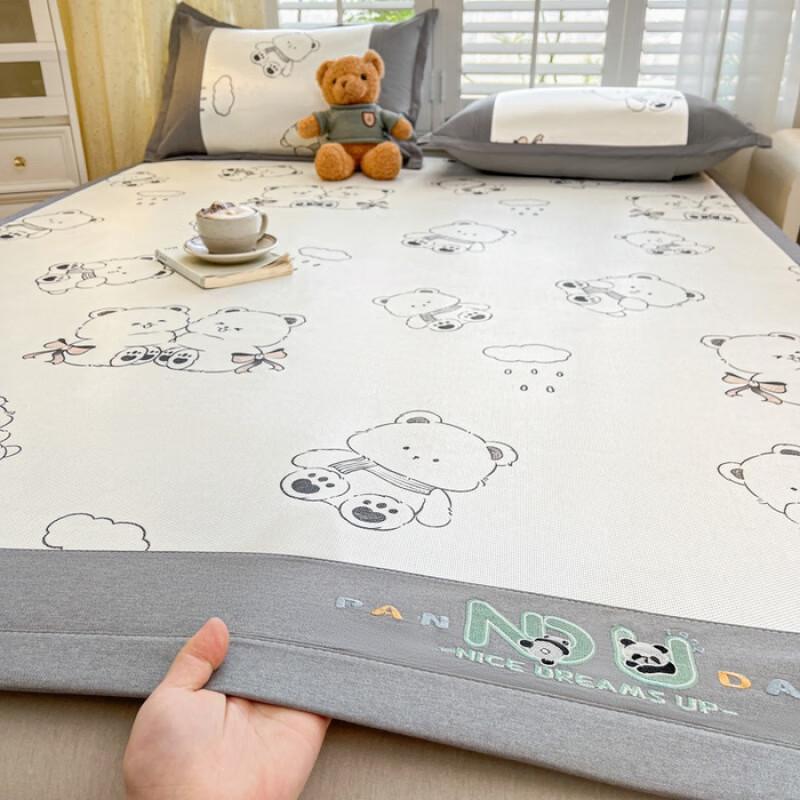 Happy Bear Ice Silk Cooling Mat