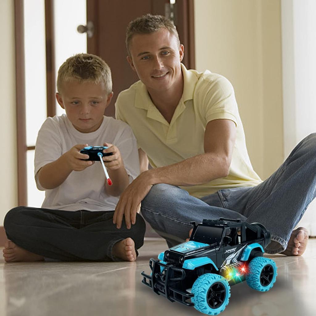 Maßstab RC Jeep Stunt Car mit Seitenfernbedienung Groß für Grundschulgeschenk 2,4 GHz 1/20 Offroad Lichter, Steuerung, Reifen, Anfänger, Jungen, Schüler,