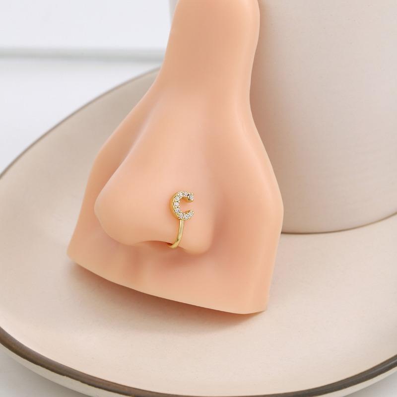 A 26-letter U-shaped Diamond-encruted Nose Stud Without A Pungent Clip