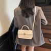 Bag Versatile Women's 2025 Summer Crocodile Pattern Shoulder Messenger Bag Fashionable and Popular High-end French Square Bag