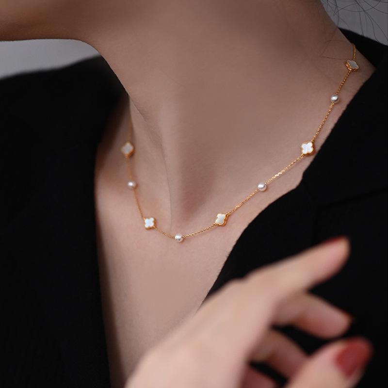Women s Summer Light Luxury Niche Necklace Mother of pearl