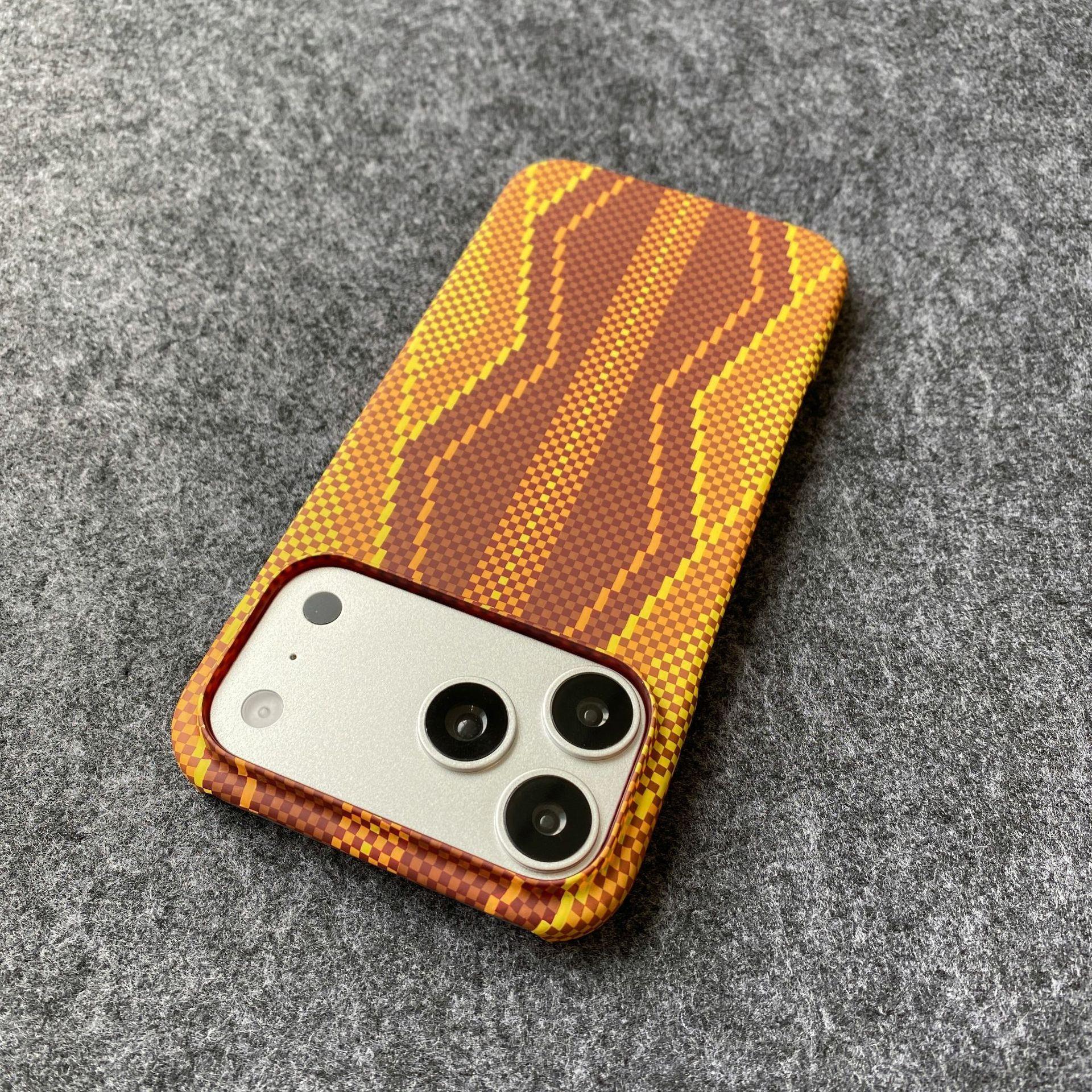 

Красный Змеиный Жезл для iPhone17PROMAX Чехол для мобильного телефона с рисунком под кевлар Apple 16 полупрозрачный матовый легкий и тонкий iPhone 17
