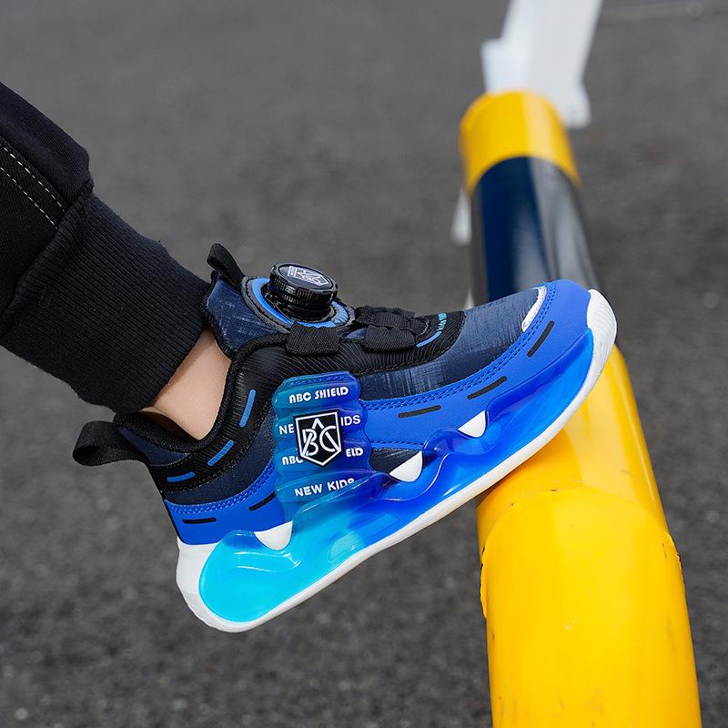 Girls' 2025 Autumn/Winter Cotton Sports Shoes - Thickened, Warm Running Shoes for Medium/Large Children.