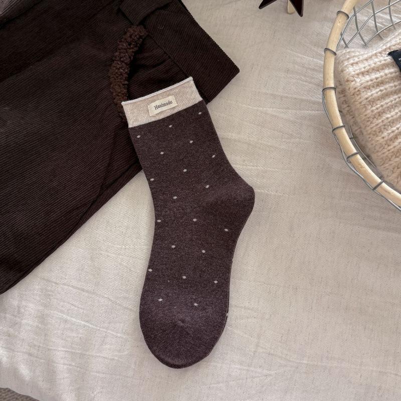 Winter and Autumn Patterned Pointed Mid-calf Socks in Contrasting Colors, Boneless Socks Made of Children's Cotton Fabric