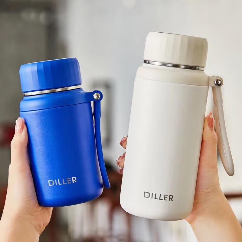 Bärbar termosflaska i rostfritt stål med etikett