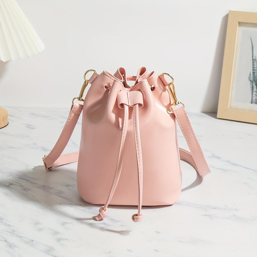 Women's Adjustable Crossbody Bucket Bag Black Drawstring Closure Minimalist Casual Shoulder Bag Versatile Fashion Purse Crossbody Bag