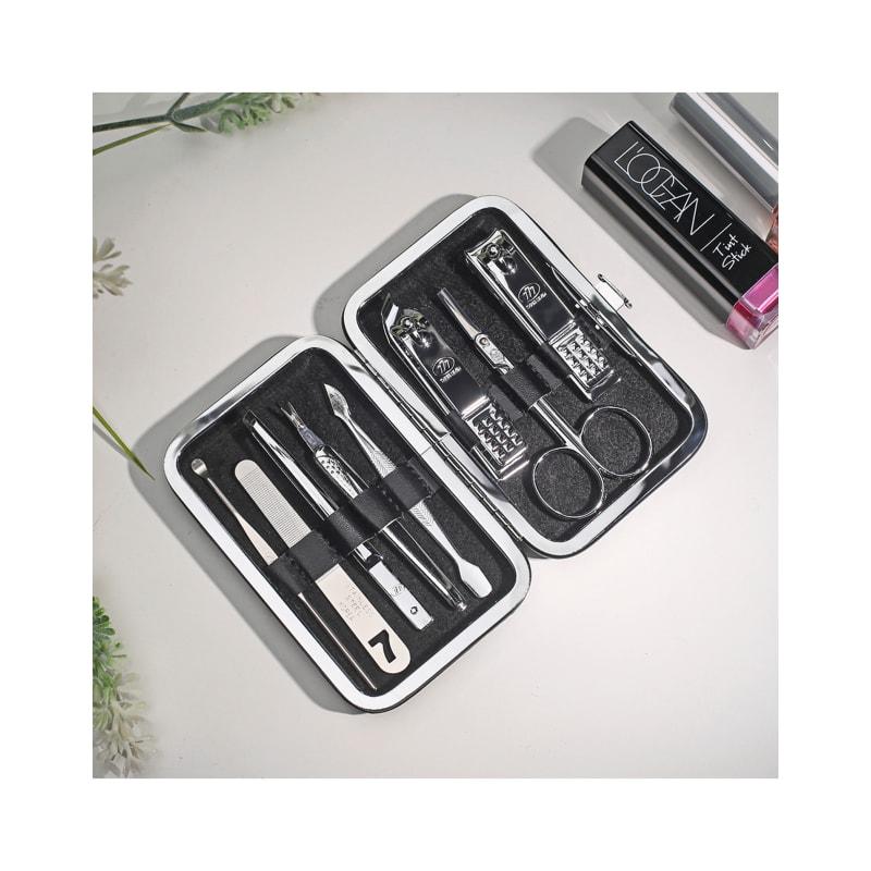 

Кусачки для ногтей Три Семерки (TS-377C ЧЕРНЫЙ)/Набор для стрижки ногтей