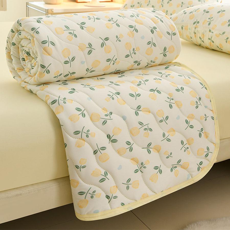 Summer Quilted Quilt, New Floral Single And Double Person Soft, Skin-Friendly, Breathable And Comfortable Air Conditioning Quilt