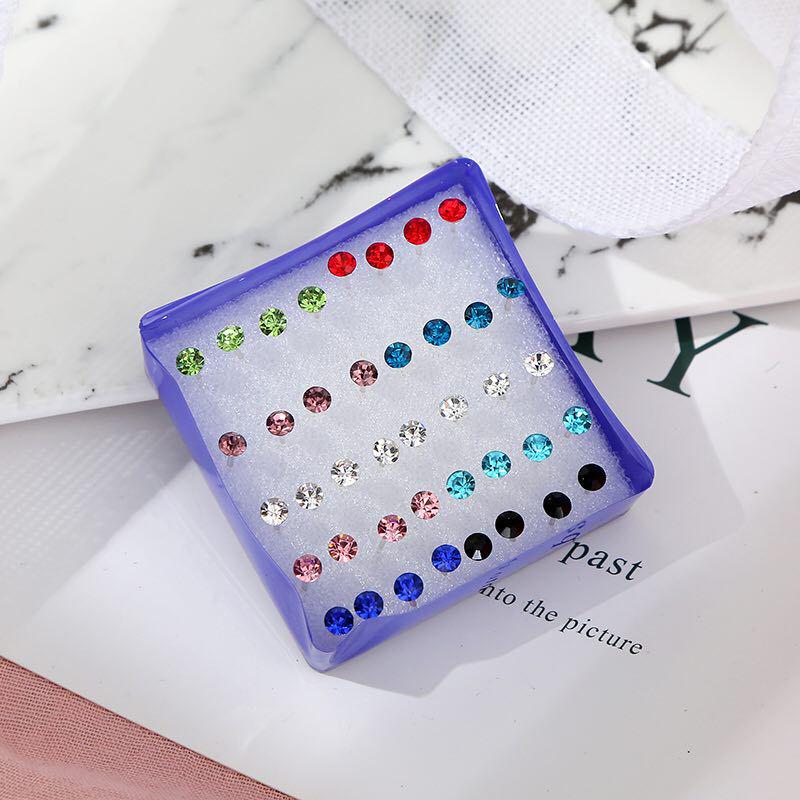 

Сережки-пусети з чорного цирконію: Милий та простий корейський стиль для дівчаток