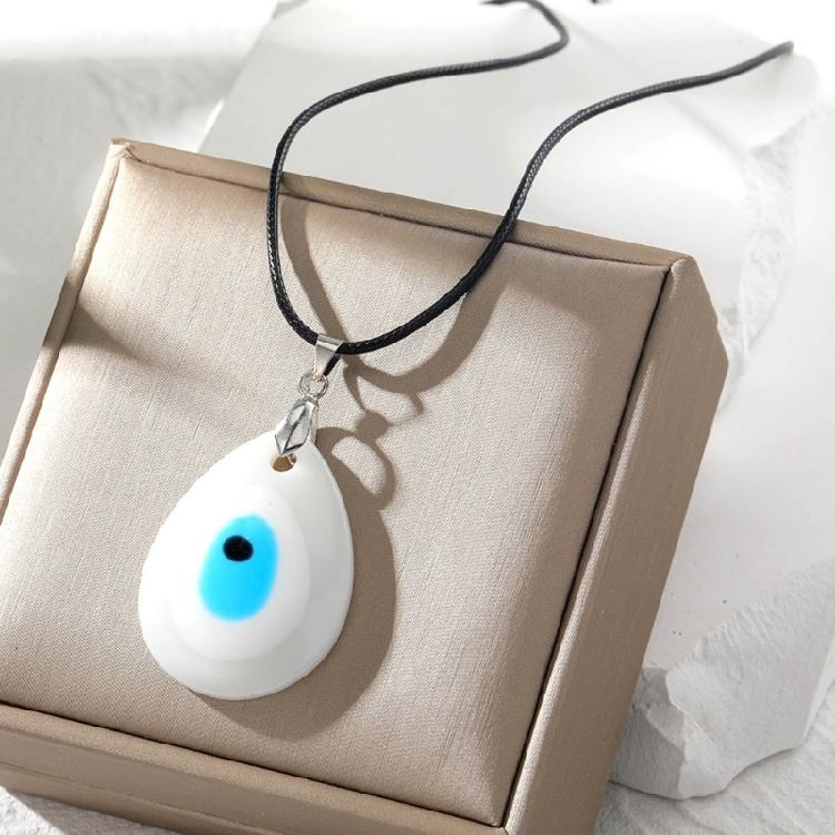 Trendy Blue Eye Necklace Eye Catching Resin Charm Necklace Pendant Necklace