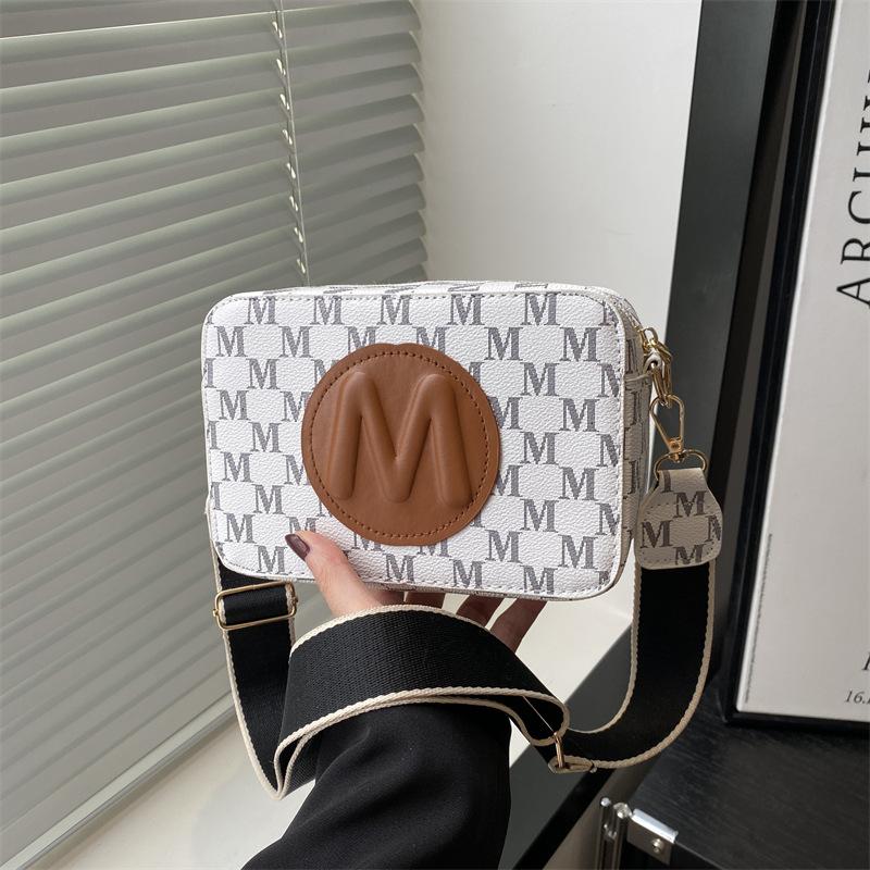 Fashion letter trend printing design sense small square bag summer versatile casual shoulder messenger bag women