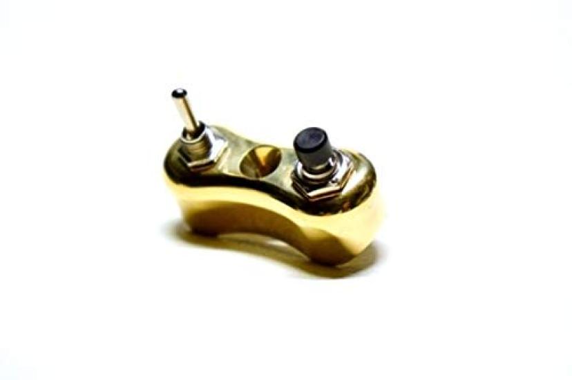 

Harley Custom Parts Turn Switch [Переключатель на руле] Латунный сигнал/фара