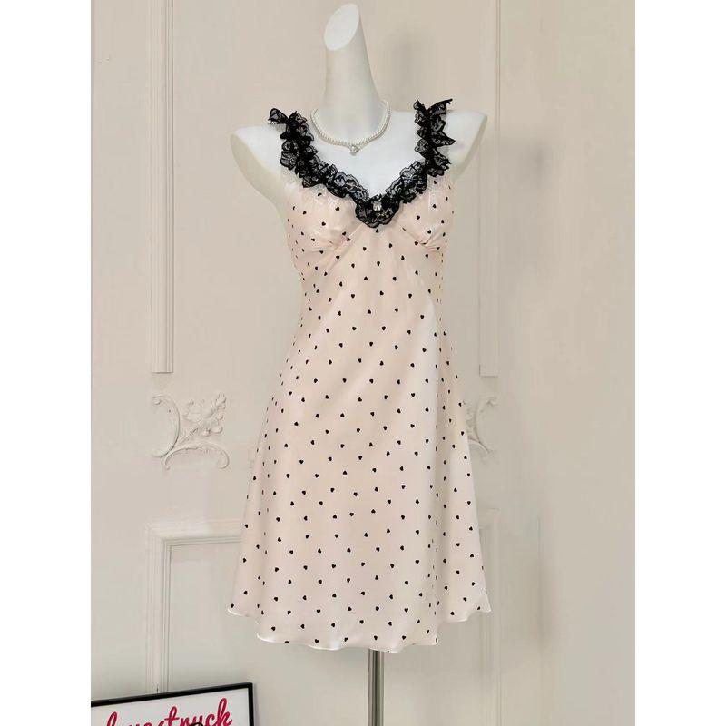 

Good Morning with You Strawberry Toffee Pure Desire Lace Sling Nightdress Ice Silk Love With Chest Pad Pajamas Home Black Heart (nightgown) 170 (XL)