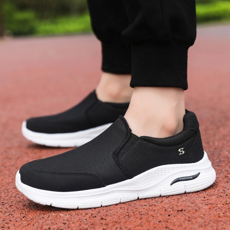 Sneaker Herren Frühling und Sommer neue Laufschuhe dicksohlige bequeme, leichte und atmungsaktive mittlere und alte Wanderschuhe