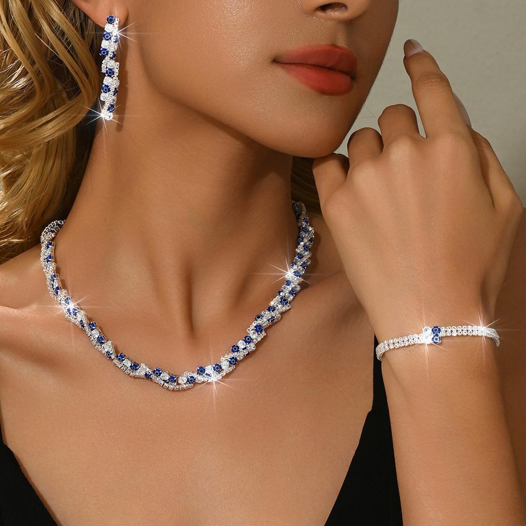 Fashion Retro Light Luxury Diamond Earrings Women'S Personality Temperament Super Shiny Long Fringed Earrings