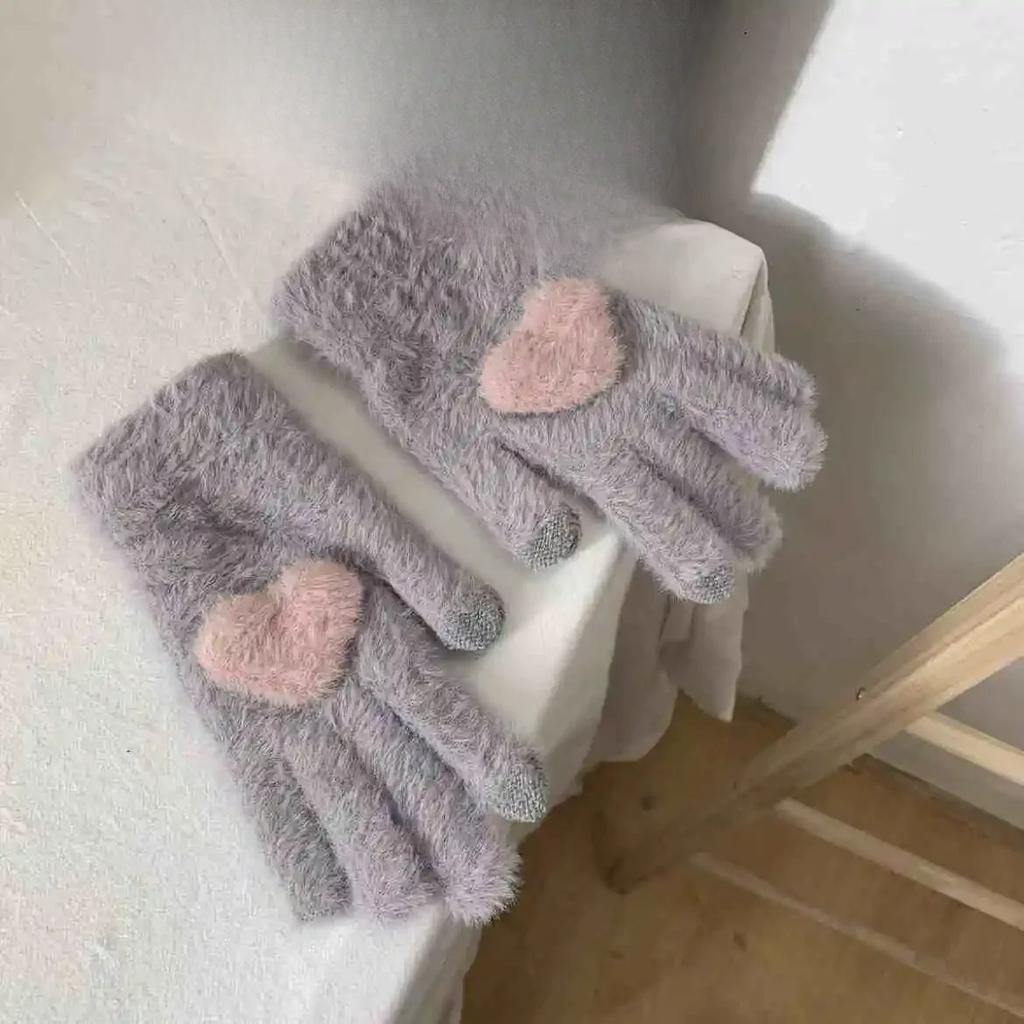 Korean Love Heart Pink Gloves Women Plush Gloves Autumn And Winter Thick Mittens Full Finger Gloves Girls Warm Touchscreen Glove
