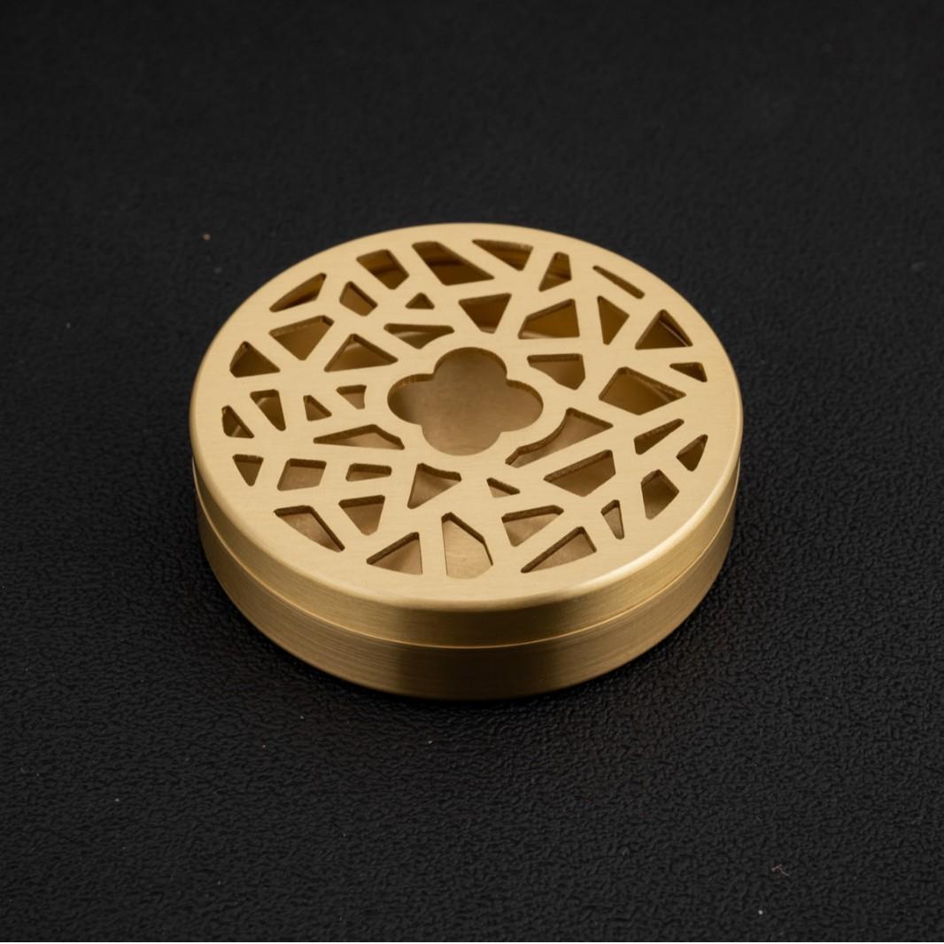 

Brass Window Carving Incense Burner, Creative Incense Holder, Household Incense Stick & Coil Burner With Multiple Holes, Hollow Incense Base, A