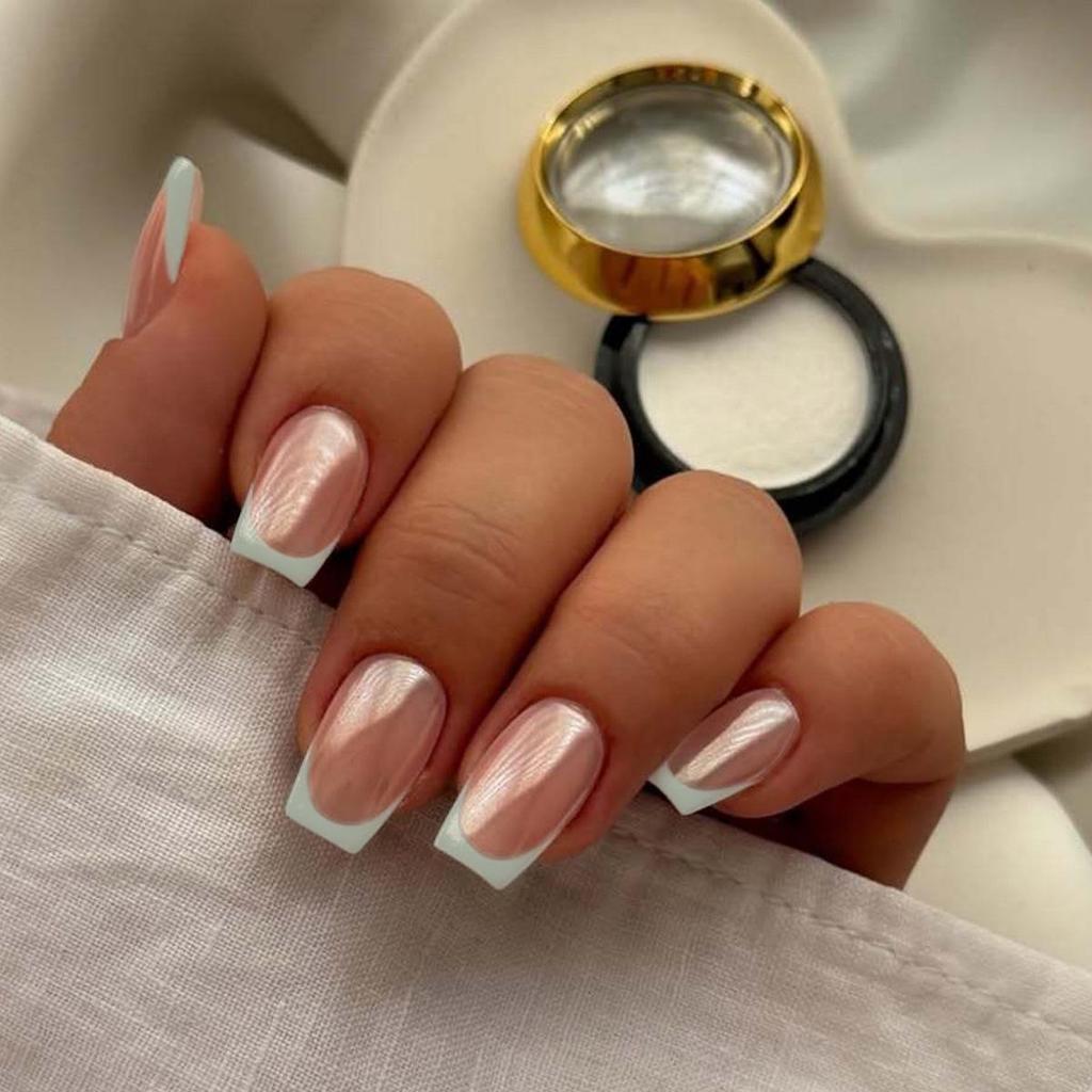 Hochwertige tragbare künstliche Nägel im Mandel-Nude-French-Stil – mittellange und lange Nagelspitzen