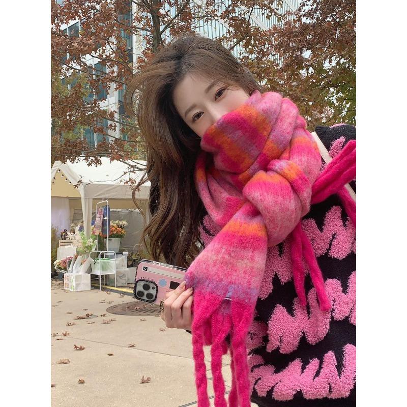 Green Scarf for Women, Thickened and Warm In Winter, High-grade Mahai Plush Scarf, Good with Fringed Shawl.
